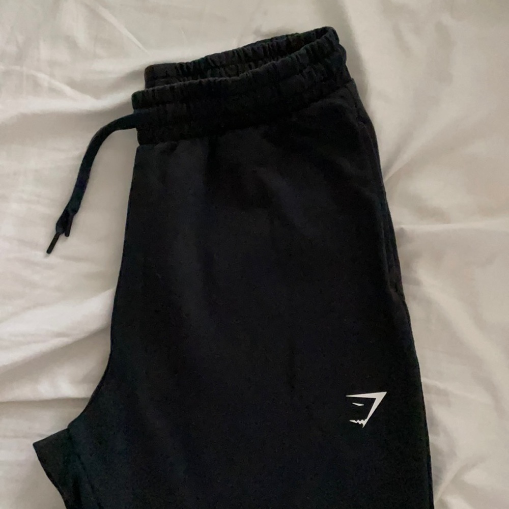GYMSHARK black women’s joggers